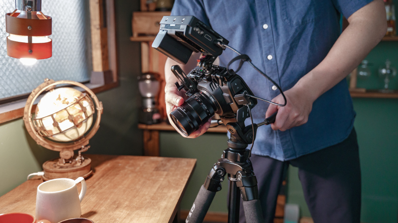 一眼レフカメラでの撮影風景